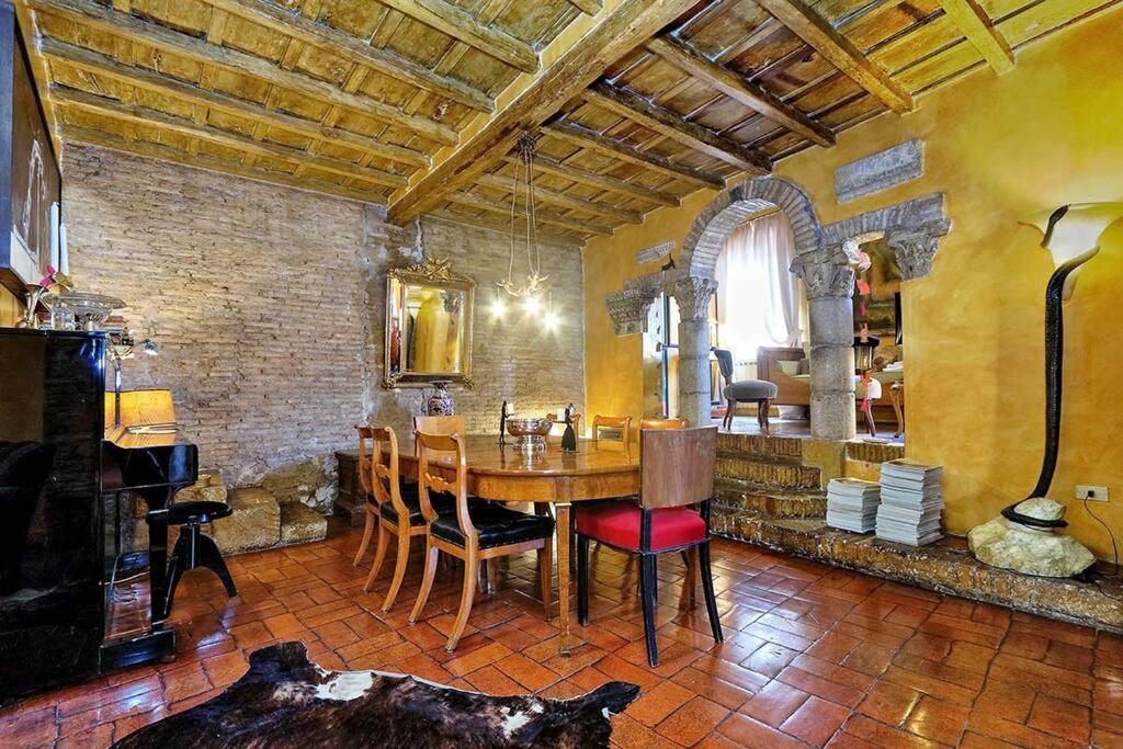 Spectacular Luxury Flat In Trastevere Рим Екстериор снимка