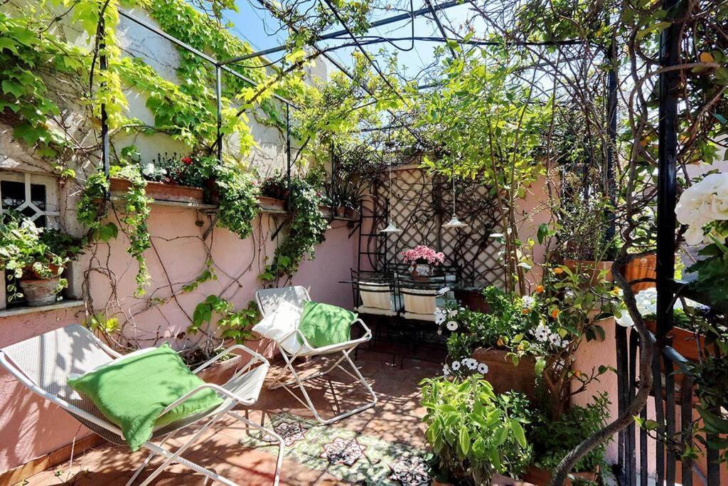 Spectacular Luxury Flat In Trastevere Рим Екстериор снимка